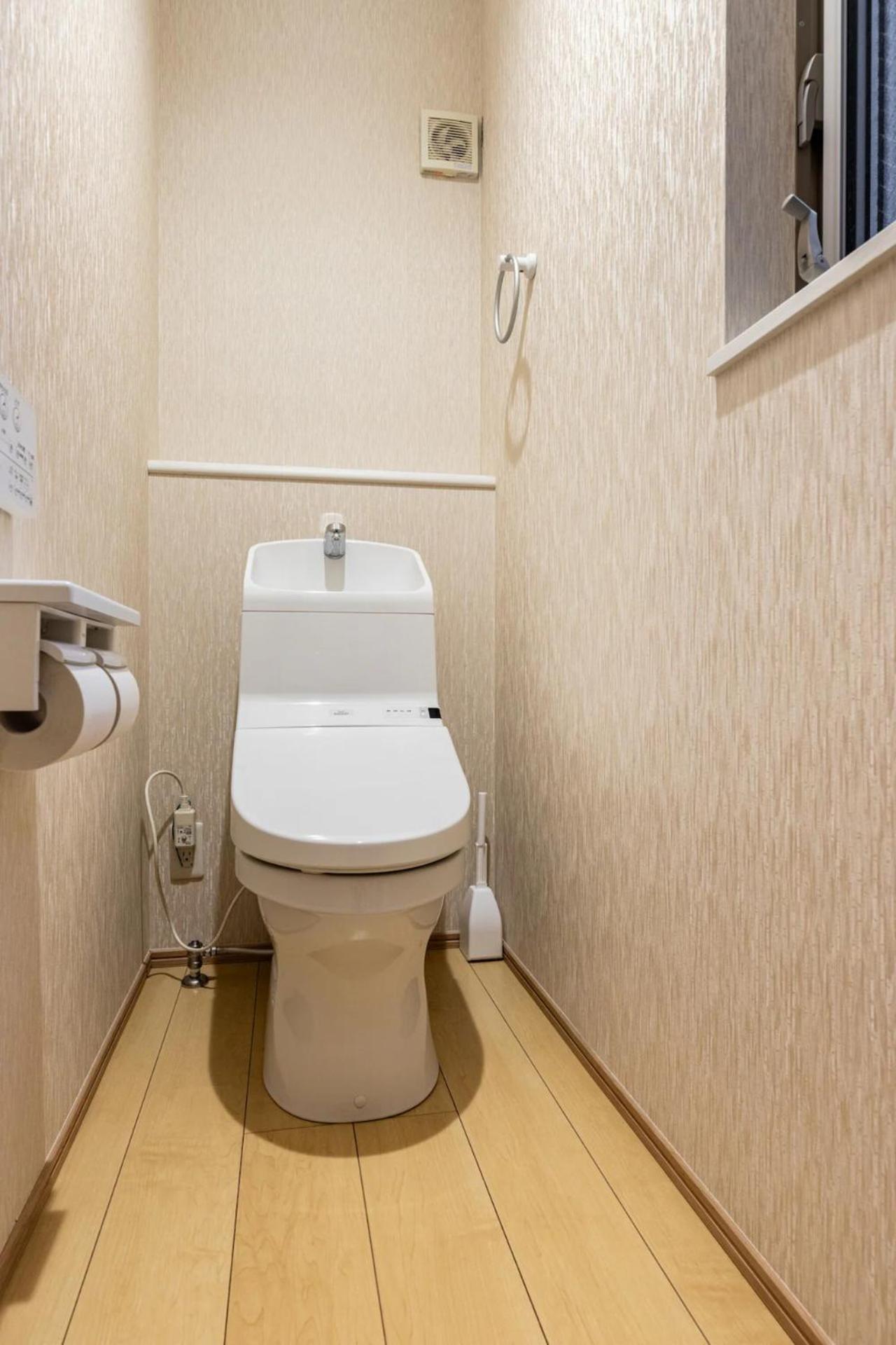 Skytreehotelー浅草まで電車乗車7分でスカイツリーまで電車乗車3分さらに空港から直通です12名までの一軒家の3ldkの7年で綺麗駐車場付 * Tokyo prefektur